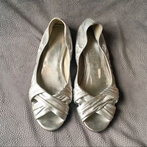 Cole Haan Silver Open Toed Leather Flats